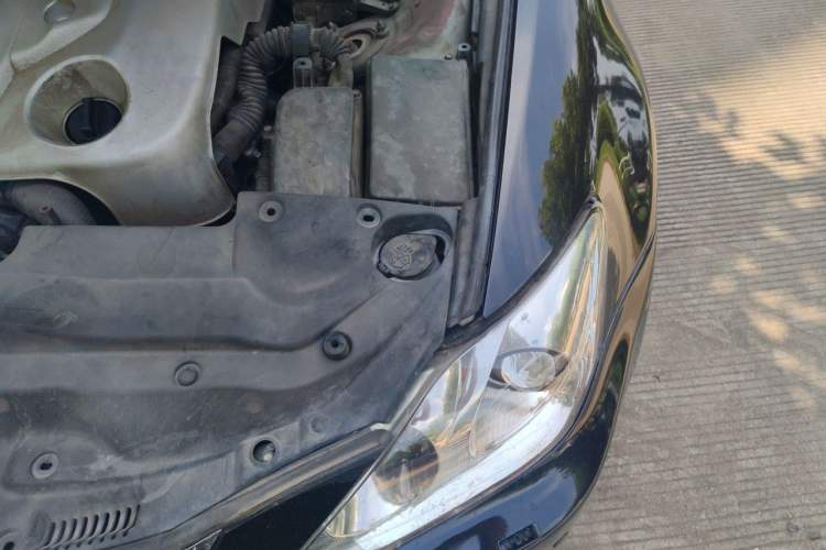 Used Lexus IS 2006 300 Xuan Dong Edition Engine Bay Left