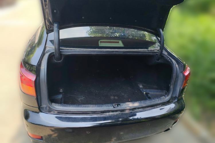 Used Lexus IS 2006 300 Xuan Dong Edition Trunk