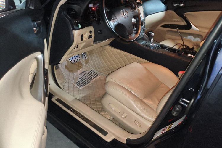Used Lexus IS 2006 300 Driver Seat