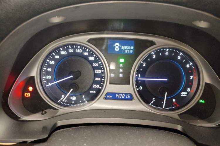 Used Lexus IS 2006 300 Instrument Cluster
