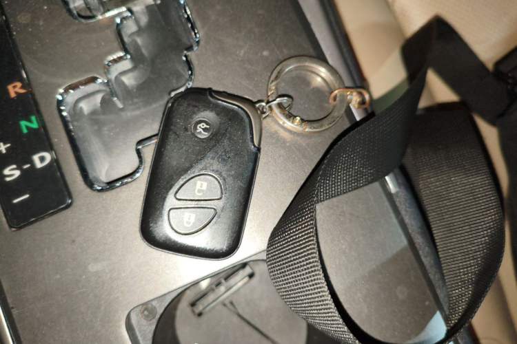 Used Lexus IS 2006 300 Vehicle Key