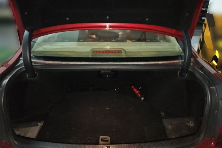 Used Lexus IS 2006 300 Xuan Dong Edition Trunk