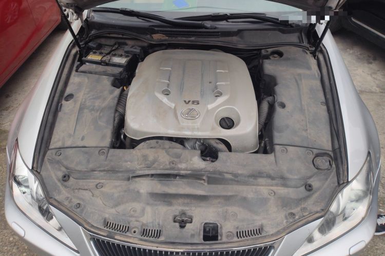 Used Lexus IS 2007 300 Xuan Dong Special Edition Engine Bay