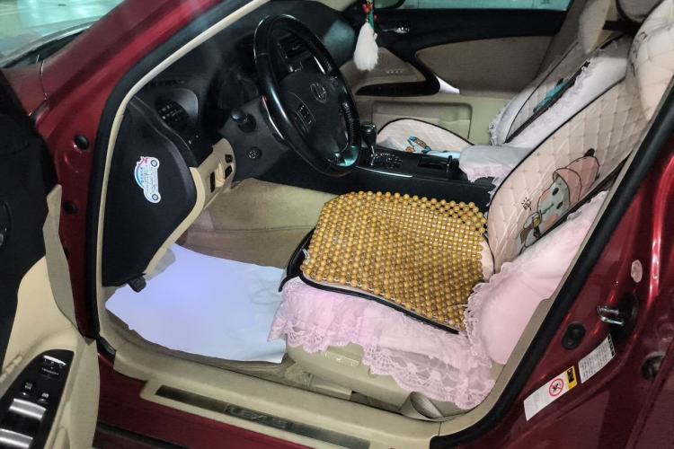 Used Lexus IS  Driver Seat