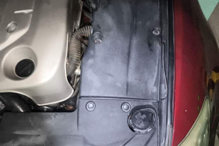 Used Lexus IS  Engine Bay Left