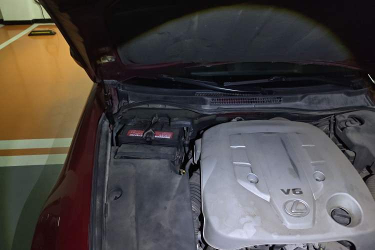 Used Lexus IS 2008 300 Luxury Edition Engine Bay Right