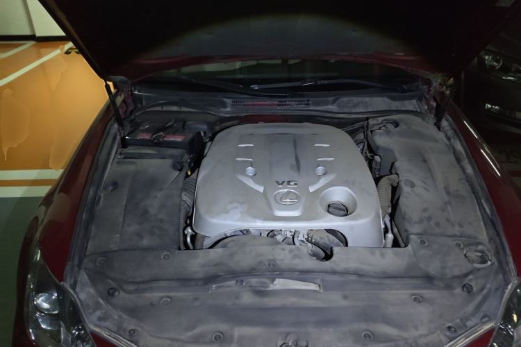 Used Lexus IS 2008 300 Luxury Edition Engine Bay