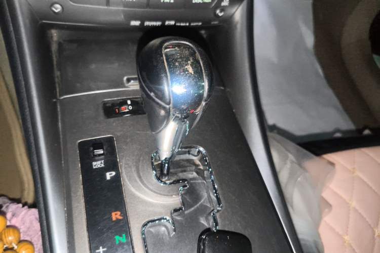 Used Lexus IS  Gear Lever