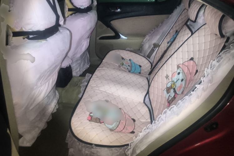 Used Lexus IS  Left Rear Seat