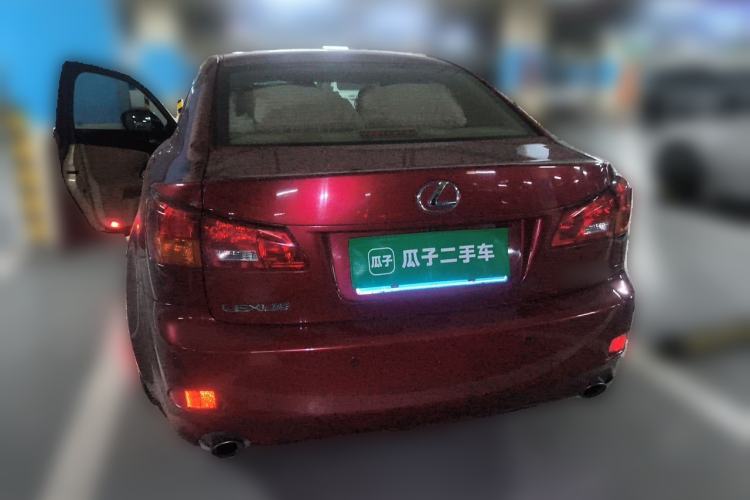 Used Lexus IS  Rear