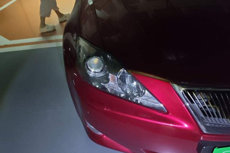 Used Lexus IS 2008 300 Luxury Edition Right Front Headlight