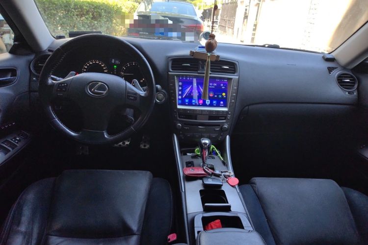 Used Lexus IS 2009 300 Center Console