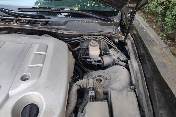 Used Lexus IS 2009 300 Engine Bay Left