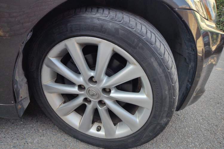 Used Lexus IS 2009 300 Right Front Wheel Hub