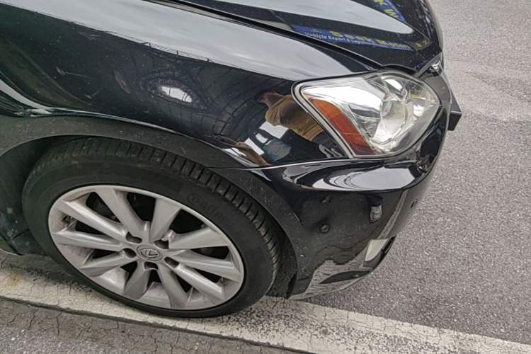 Used Lexus IS 2009 300 Right Front Wheel Hub