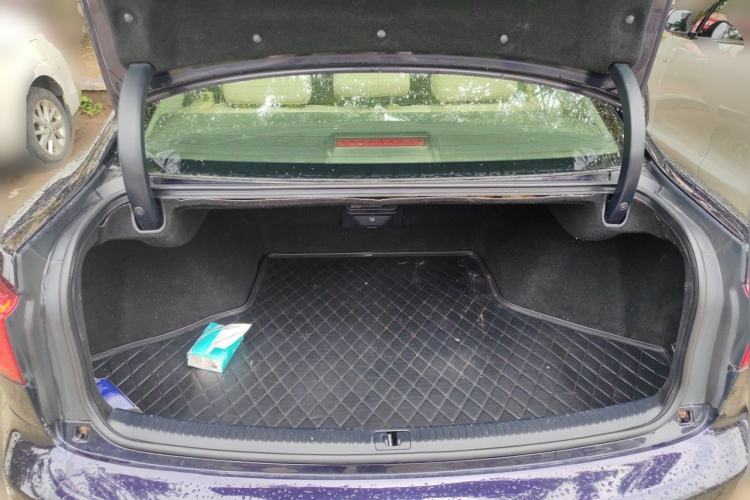 Used Lexus IS 2009 300 Trunk