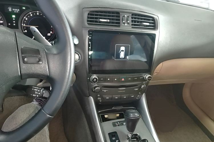 Used Lexus IS 2009 300 Center Console