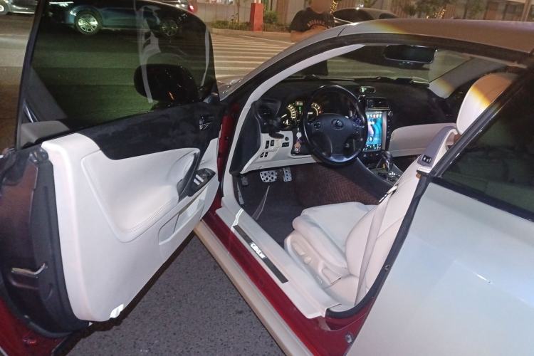 Used Lexus IS 2009 300C Driver Seat