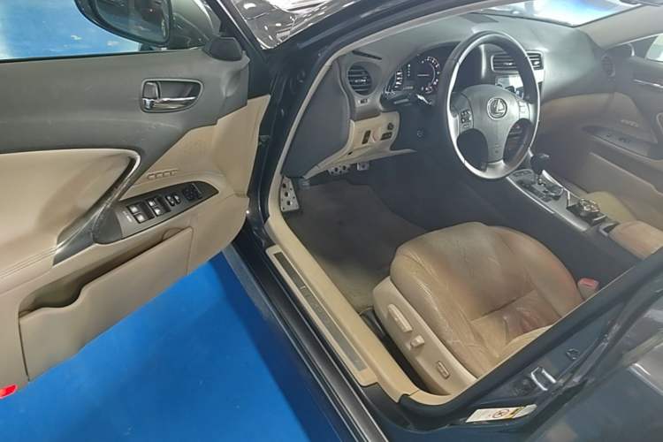 Used Lexus IS 2009 300 Driver Seat
