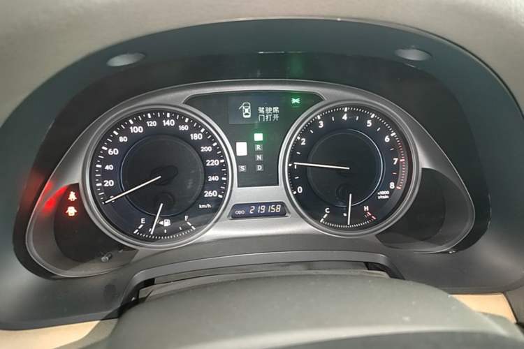 Used Lexus IS 2009 300 Instrument Cluster
