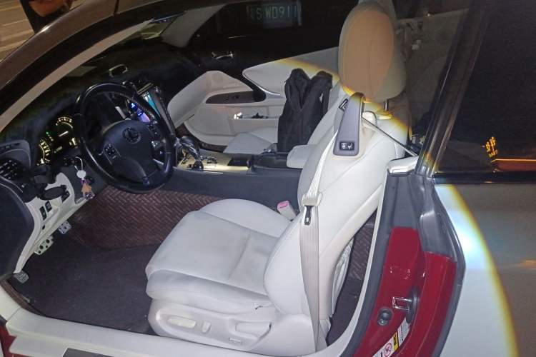 Used Lexus IS 2009 300C Left Front Seat