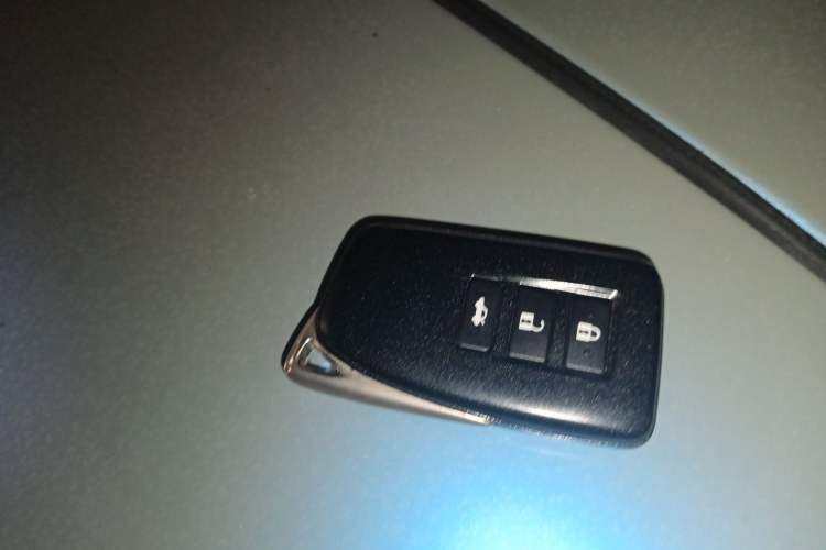 Used Lexus IS 2009 300C Vehicle Key