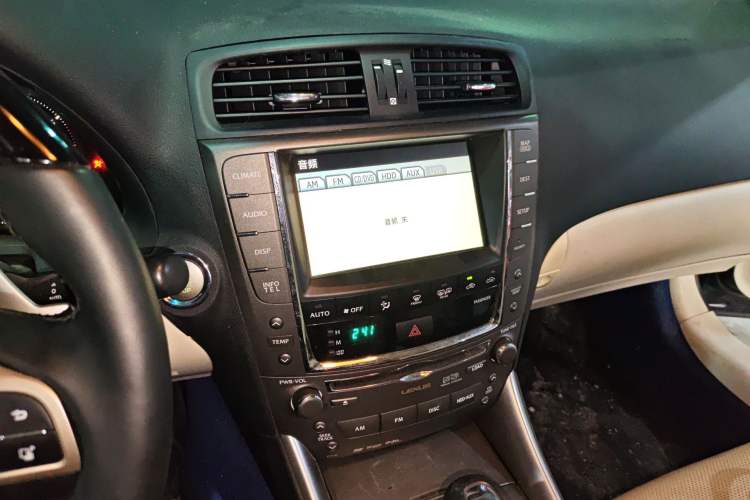 Used Lexus IS 2009 300C Audio And AC Panel