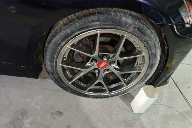 Used Lexus IS 2009 300C Right Front Wheel Hub