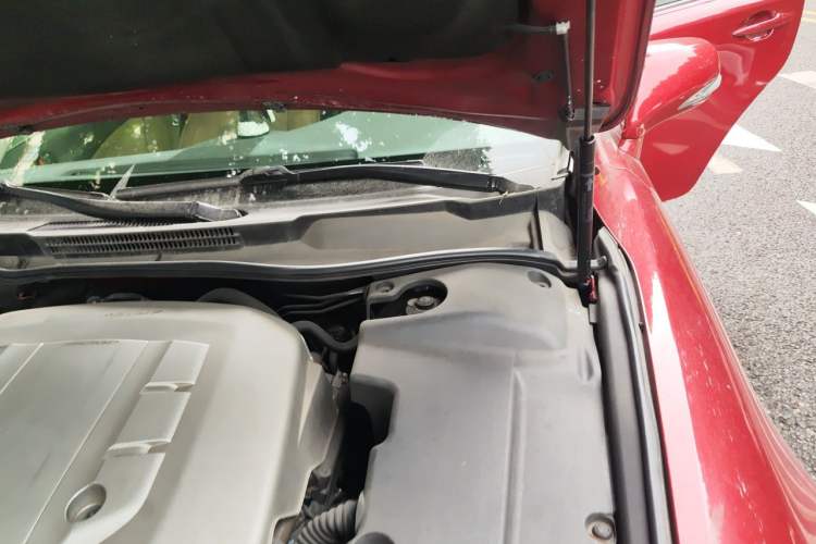 Used Lexus IS 2009 300 Xuan Dong Edition Engine Bay Left
