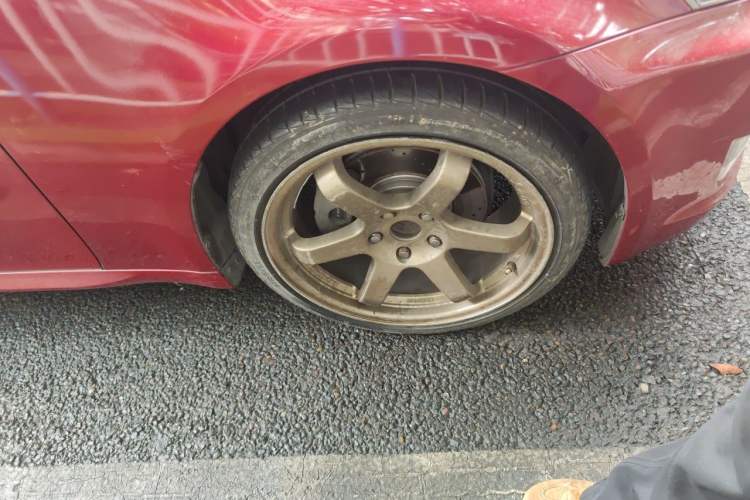 Used Lexus IS 2009 300 Xuan Dong Edition Right Front Wheel Hub