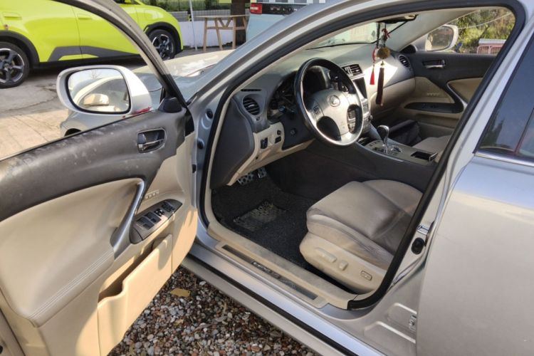 Used Lexus IS 2009 300 Driver Seat
