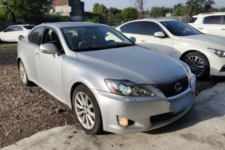 Used Lexus IS 2009 300 Front Right 45 Deg