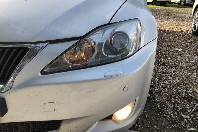 Used Lexus IS 2009 300 Left Front Headlight