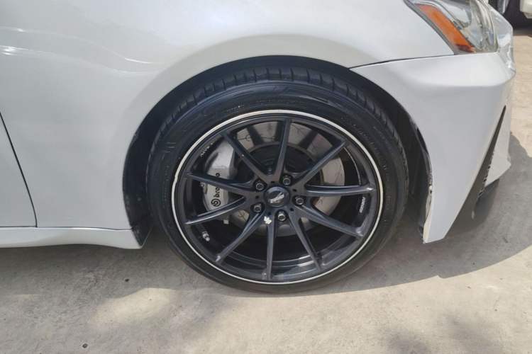 Used Lexus IS 2009 300 Xuan Dong Edition Right Front Wheel Hub