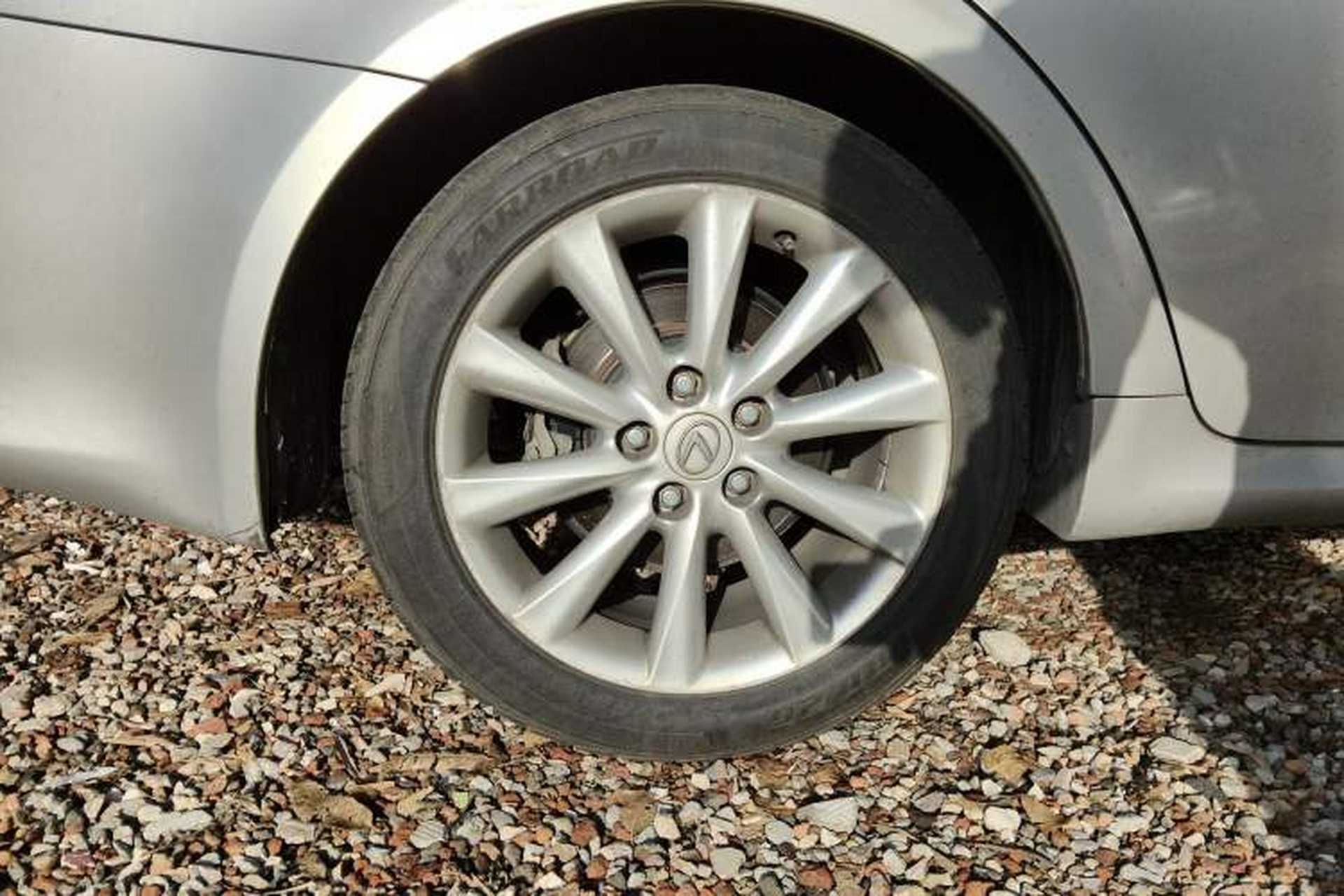 Used Lexus IS 2009 300 Right Rear Wheel Hub