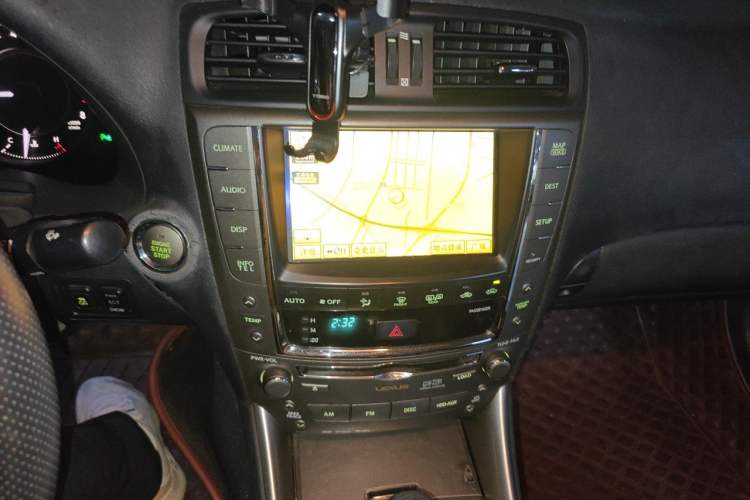 Used Lexus IS 2009 300C Audio And AC Panel