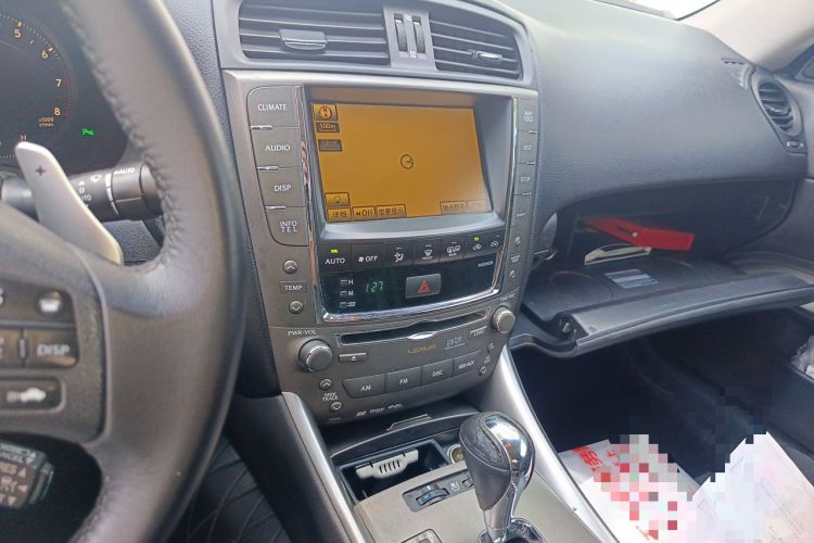 Used Lexus IS 2009 300C Audio And AC Panel