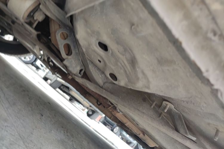 Used Lexus IS 2009 300C Chassis Front Left