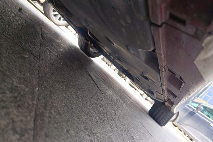 Used Lexus IS 2009 300C Chassis Front Left