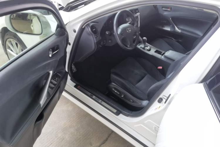Used Lexus IS 2009 300 Driver Seat