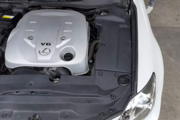 Used Lexus IS 2009 300 Engine Bay Left