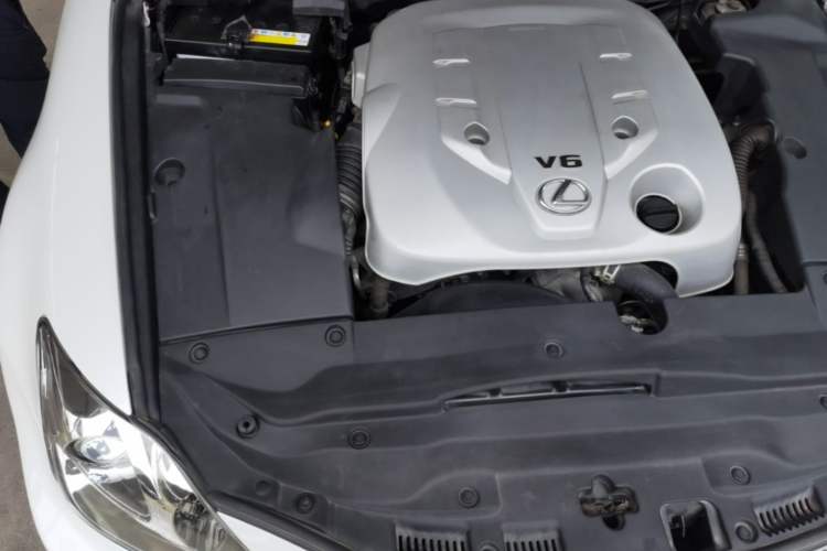 Used Lexus IS 2009 300 Engine Bay Right