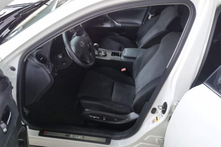 Used Lexus IS 2009 300 Left Front Seat