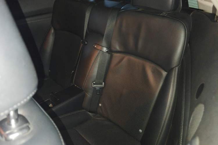 Used Lexus IS 2009 300C Left Rear Seat