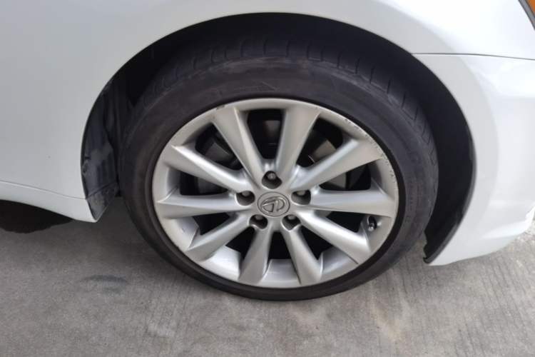 Used Lexus IS 2009 300 Right Front Wheel Hub