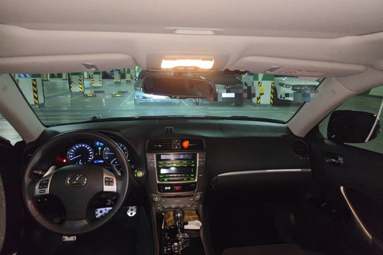 Used Lexus IS 2011 250 Sport Edition Center Console