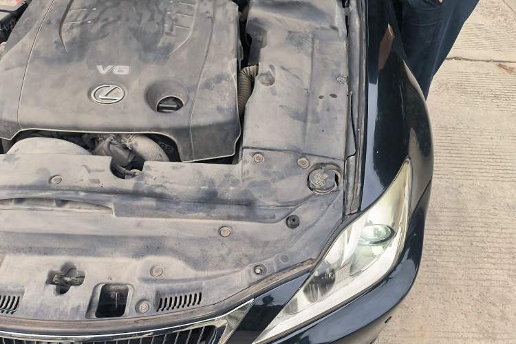 Used Lexus IS 2011 250 Sport Edition Engine Bay Left