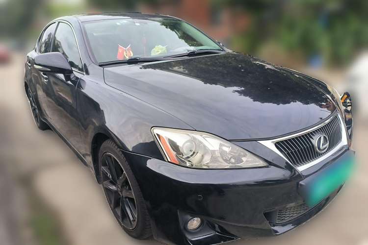 Used Lexus IS 2011 250 Sport Edition Front Right 45 Deg