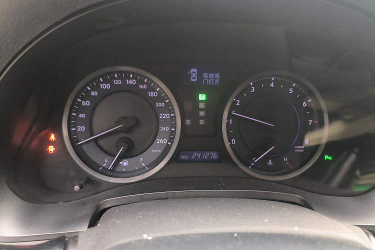 Used Lexus IS 2011 250 Sport Edition Odometer Close Up