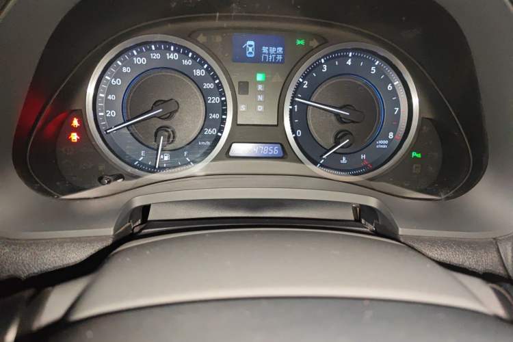 Used Lexus IS 2011 250 Sport Edition Odometer Close Up